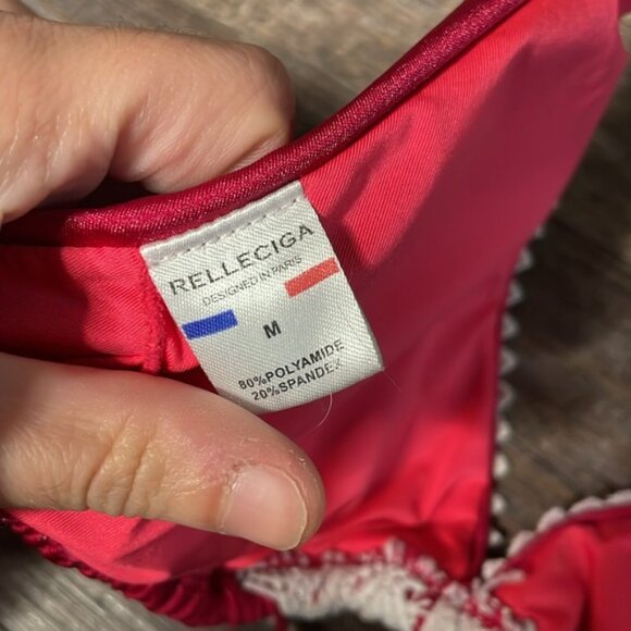 Relleciga lace bikini top - Picture 3 of 3